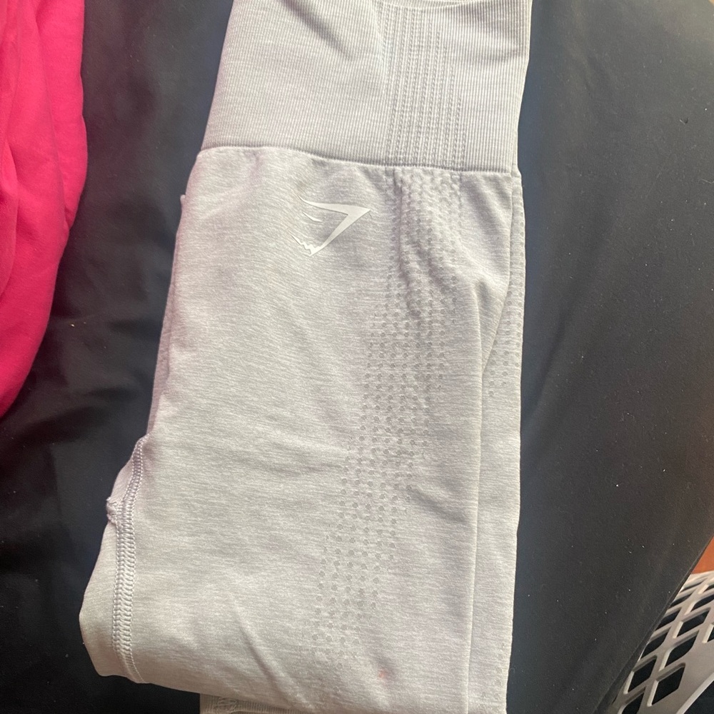 gym shark leggings small